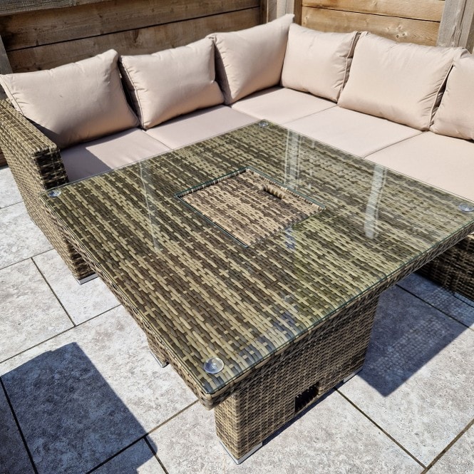 Georgia Nature Brown Corner Sofa with 2 Ottomans and Dining Table with Ice Bucket genannt